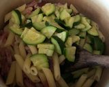 Foto del passaggio 4 della ricetta Penne speck e curcuma