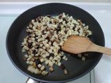 拉拉熊油飯飯糰與糯米飯糰