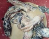 Foto langkah ke 5 dari resep Lele Goreng terbang krispi.