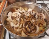 Szójaszószos csirkecomb filés zölséges píritott makaróni tészta recept fázis 4 fotója