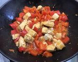 Une image de l'étape 10 de Poulet aux poivrons rouges crème et parmesan.