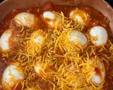 Foto del paso 3 de la receta: Huevitos duros con salsa