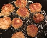 A picture of step 4 of Tuna balls(τόνο κεφτεδάκια).