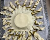 Foto del paso 4 de la receta: Hojaldre con Camembert y pesto