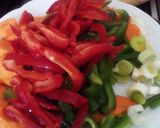 Foto del paso 1 de la receta: Wok de pollo y verduras (Pero en plancheta)