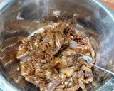 รูปขั้นตอนการทำที่ 1 ของ เส้นใหญ่ราดหน้าคะน้าหมูหมัก