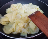 Foto del paso 3 de la receta: Tortilla de patatas y cebolla en Tm5