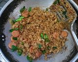 Foto langkah ke 5 dari resep Nasi Goreng Kecap.