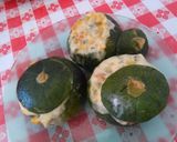 Foto del paso 6 de la receta: Zapallitos rellenos de choclo y queso