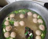 Foto langkah ke 2 dari resep Bakso Jeruk Limo.