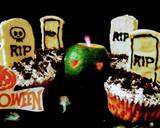 Graveyard Muffin recipe step 4 photo