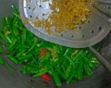 Foto langkah ke 7 dari resep Tumis Kucai Teri Medan.