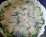 Foto del paso 4 de la receta: Tarta de zapallitos. Estas apurado/a. Hacelo simple y rico