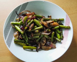 Foto del paso 4 de la receta: Ensalada templada con espárragos trigueros
