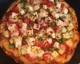 A picture of step 12 of Pan Paneer Pizza.