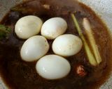Foto langkah ke 4 dari resep Semur Telur Betawi.