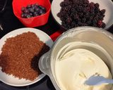 Áfonyás, szedres pohár desszert gluténmentesen recept fázis 2 fotója