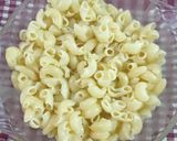 A picture of step 1 of Mug Pasta.
