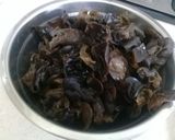 Foto langkah ke 1 dari resep Masak ayam jahe dan jamur kuping china.