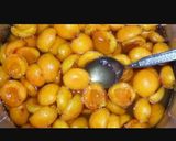 صورة لخطوة 4 من وصفة طريقه عمل امربى المشمش