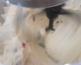 Foto del paso 3 de la receta: Helado Casero Frutilla a la Crema