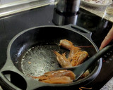 Foto del paso 5 de la receta: Calamares con Gambas al Ajillo