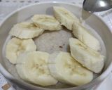 Foto langkah ke 2 dari resep Healthy Breakfast : Oats with Banana & Cranberry.