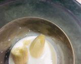 A picture of step 1 of Banana shake.