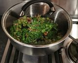 A picture of step 4 of Ham hock & broc spaghetti.
