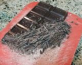 صورة لخطوة 1 من وصفة تشوكليت بومبس🍫