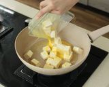 Foto langkah ke 3 dari resep Oseng Tahu Telur Kucai Devina Hermawan.