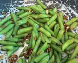 Foto langkah ke 5 dari resep Buncis Oseng Bawang Putih.