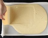 A picture of step 8 of Strawberry Swiss Roll Cake.