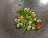 Foto langkah ke 3 dari resep Bihun Goreng Jamur Kuping.