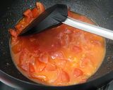 A picture of step 3 of Tomato tofu ring roll.