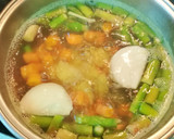 Foto del paso 5 de la receta: Lubina rellena de verduras sobre crema de espárragos