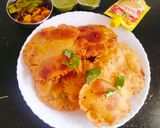 A picture of step 4 of Makka masala Aloo Puri (Maize flour poori 😋 makki ke aata Puri).