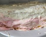 Foto del paso 6 de la receta: Torta helada de frutillas y ananá
