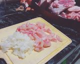 Foto del paso 2 de la receta: Fideos con Trocitos de Muslo y Cebolla Frita...Fácil y Rico