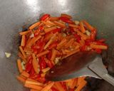 Foto langkah ke 2 dari resep Tumis toge wortel.