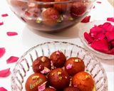 A picture of step 14 of Kesar pista Gulab Jamuns.