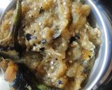 A picture of step 2 of Baingan Bhartha.