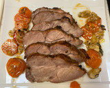 Foto del paso 4 de la receta: Bondiola de cerdo adobada al horno con verduras