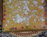 Foto langkah ke 5 dari resep Bolu Kukus Jagung Hias Coklat Putih.