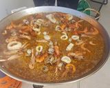 Tenger gyümölcsei paella recept fázis 8 fotója