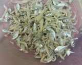 Foto langkah ke 1 dari resep Oblok teri daun singkong.