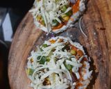 ચીઝ બર્સ્ટ બ્રેડ પીઝા (Cheese Burst Bread Pizza Recipe In Gujarati) રેસીપી સ્ટેપ3ફોટો