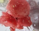 Foto langkah ke 2 dari resep Watermelon Sorbet 2 Bahan (Sorbet Semangka).