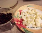A picture of step 2 of Matcha Red Bean Cream Cheese Pound Cake.