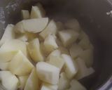Foto del paso 1 de la receta: Varenikes de Papa y cebolla morada